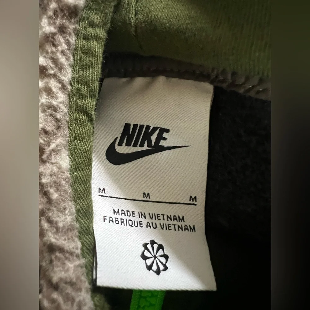 Nike sportswear sport